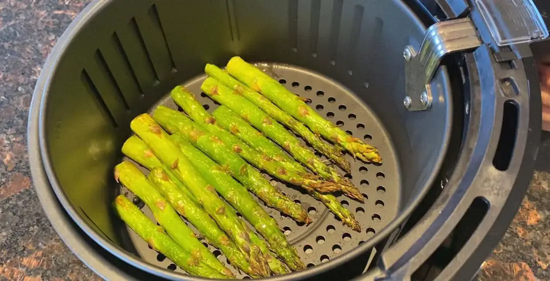 How to Make Air Fryer Roasted Asparagus