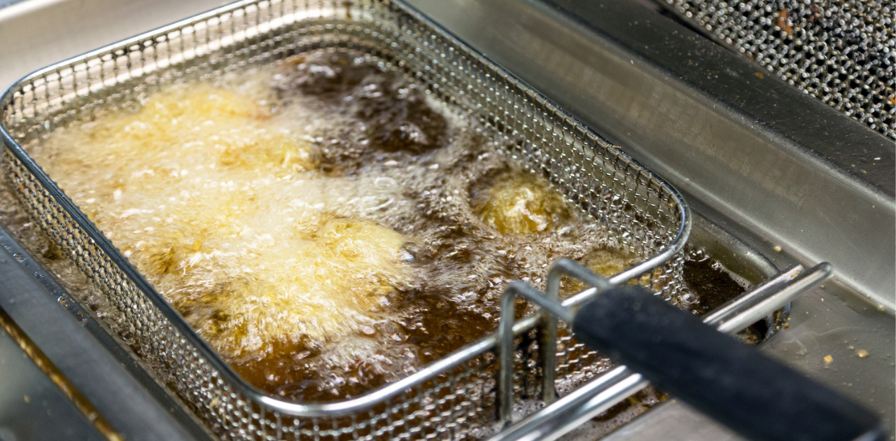 How Do I Clean The Heating Element Of My Deep Fryer