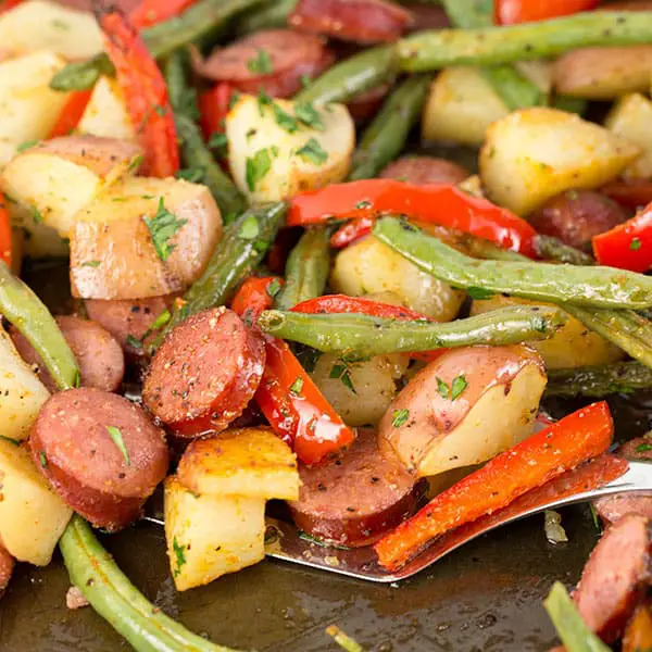 Air-Fryer-Bratwurst-and-Vegetables Air Fryer Bratwurst And Vegetables