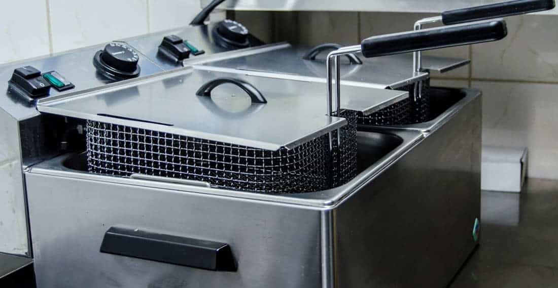 How-To-Clean-A-Deep-Fryer-Basket-2 How To Clean A Deep Fryer Basket